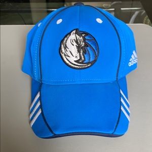 Dallas Mavericks-Adidas Hat- Never worn